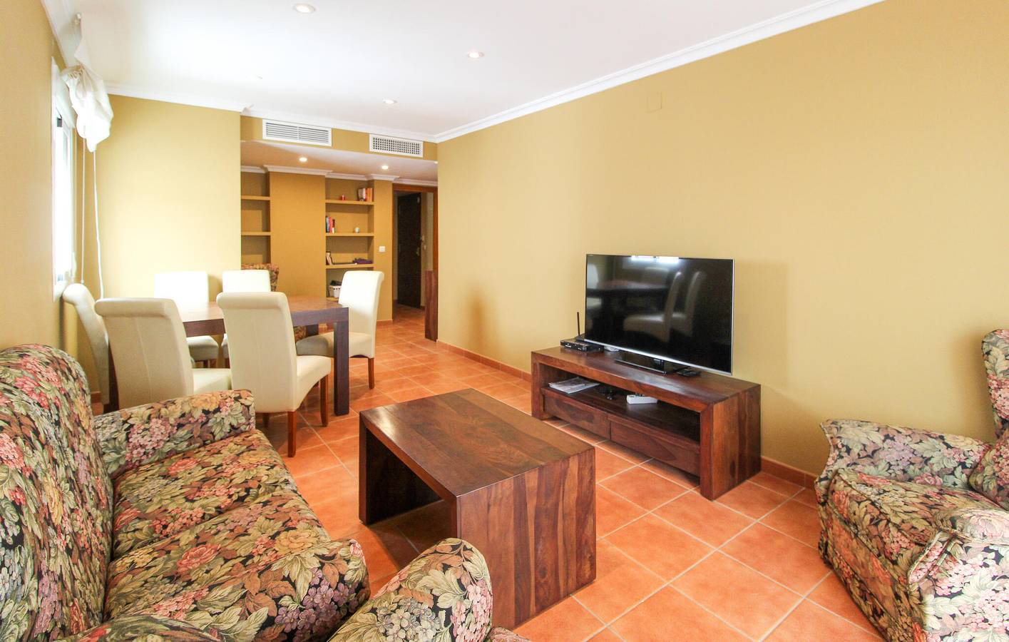 Apartamento vacacional entero, Apartamento con vistas al mar, piscina y terraza in Estepona, Costa del Sol