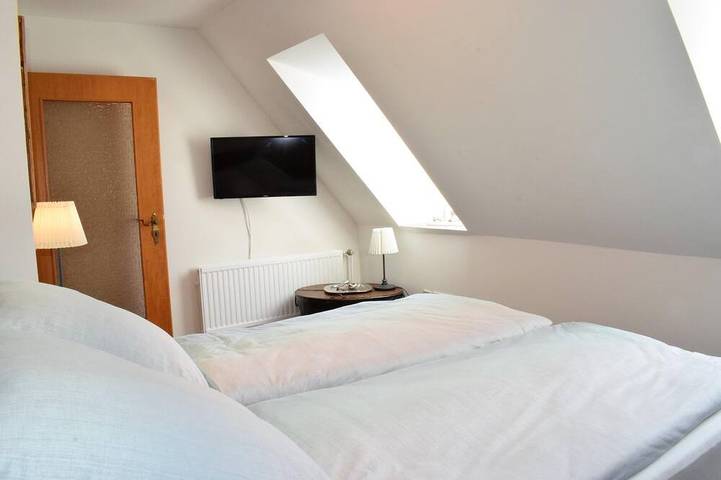 Ganze Wohnung, Vadders Hof - 2 Terrassen, Garten, Schaukel und Sandkasten, E-Auto Ladestation in Risum-Lindholm, Nordfriesland