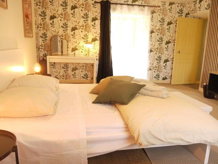 Location de vacances pour 14 personnes, avec Terrasse ainsi que Jardin et Vue à Marchésieux - 4