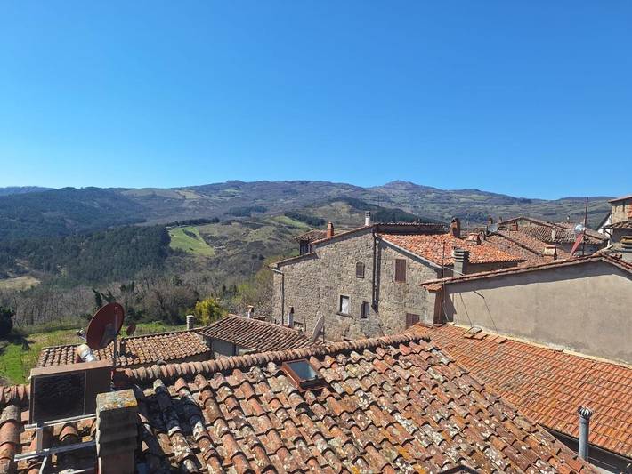 Geheel appartement, Appartement 'La Casa Di Falstaff' met Uitzicht op de Bergen, Balkon en Wi-Fi in Santa Fiora, Provincie Grosseto