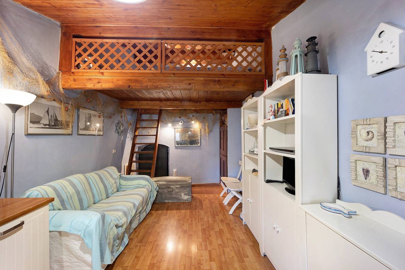 Ganze Wohnung, Ferienwohnung "Mansarda Dei Pescatori" in Hafennähe in Oneglia, Imperia