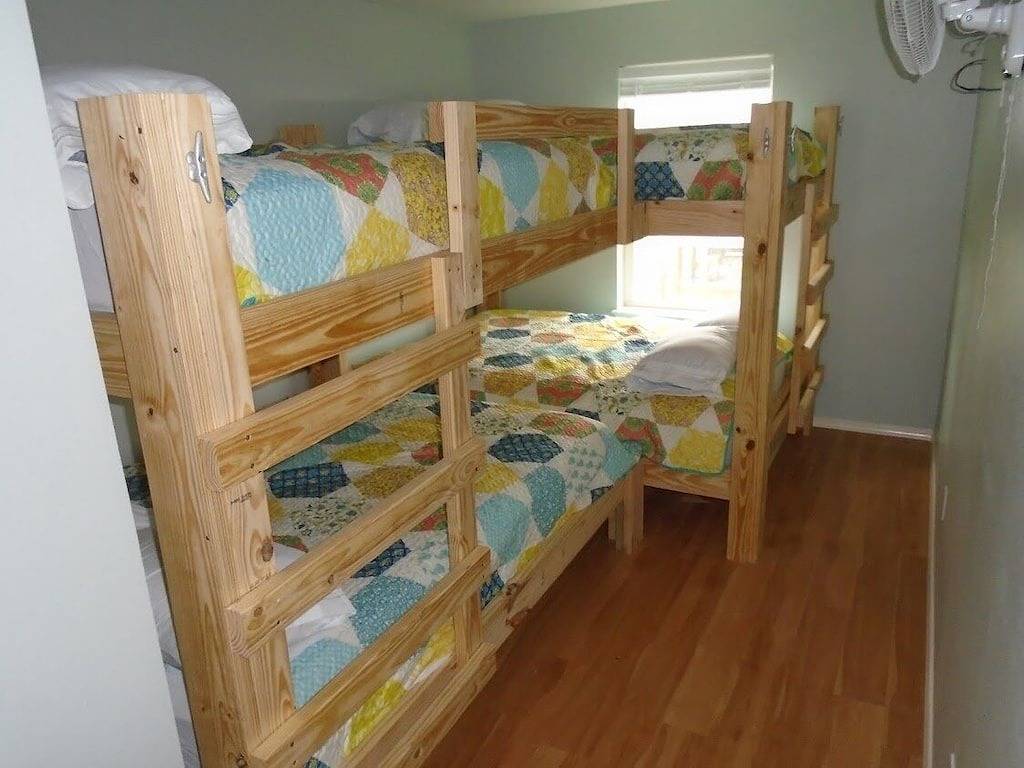 Direkt am Strand in Grand Isle, ist Wine Down ein neues 4 br in Grand Isle, Jefferson Parish