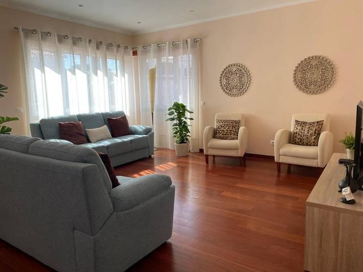 Casa rural para 10 personas, con Jacuzzi y Terraza además de Jardín y Piscina en Costa da Caparica - 2