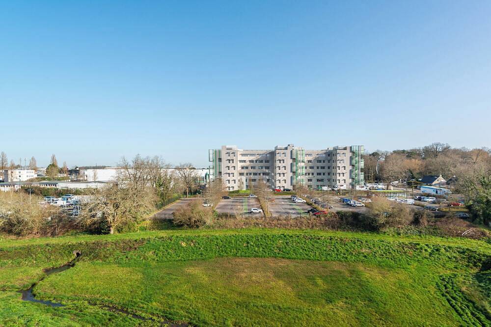 Entire apartment, T2 - L'Herblinois - Wifi - Proche tram in Saint-Herblain, Nantes region