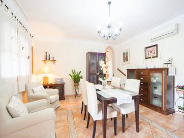 Villa in Mancor de la Vall, Majorca Center für 6 