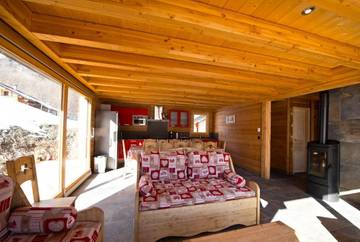 Gîte for 11 Guests in Saint-Pancrace, Western Alps, Picture 2