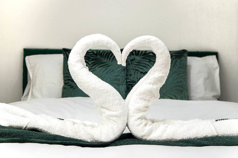 Big 4-Bed House in Haydock | Ideal for Work Crews in St Helens, Nordwestengland