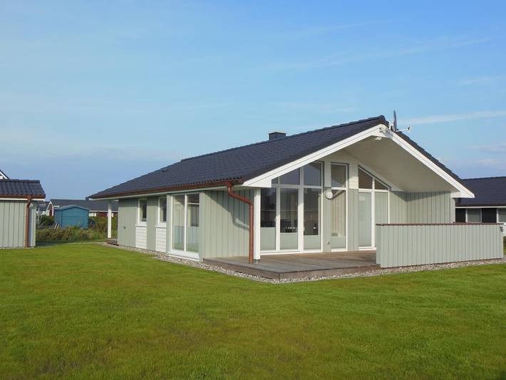 Ferienhaus für 5 Personen, mit Terrasse und Sauna in Wesselburenerkoog