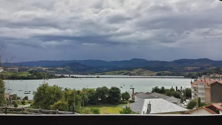 Casa rural para 2 personas, con vistas al lago y jardín - 1