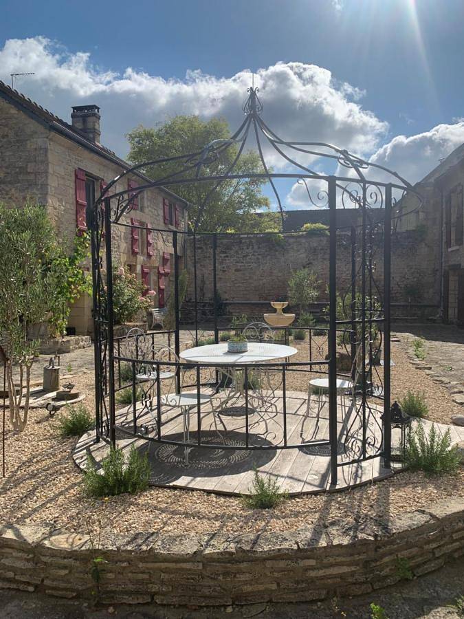 Appartement de vacances pour 4 personnes, avec vue et jardin