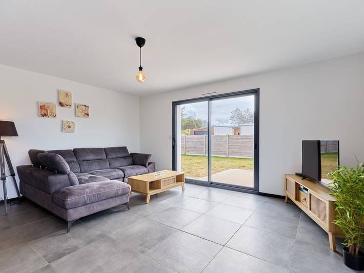 Location de vacances pour 6 personnes, avec terrasse et jardin à Saint-Germain-sur-Ay - 3