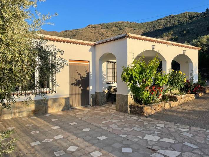 Casa rural para 6 personas, con vistas además de piscina y jardín, Se admiten mascotas en Alpujarra Almeriense - 4