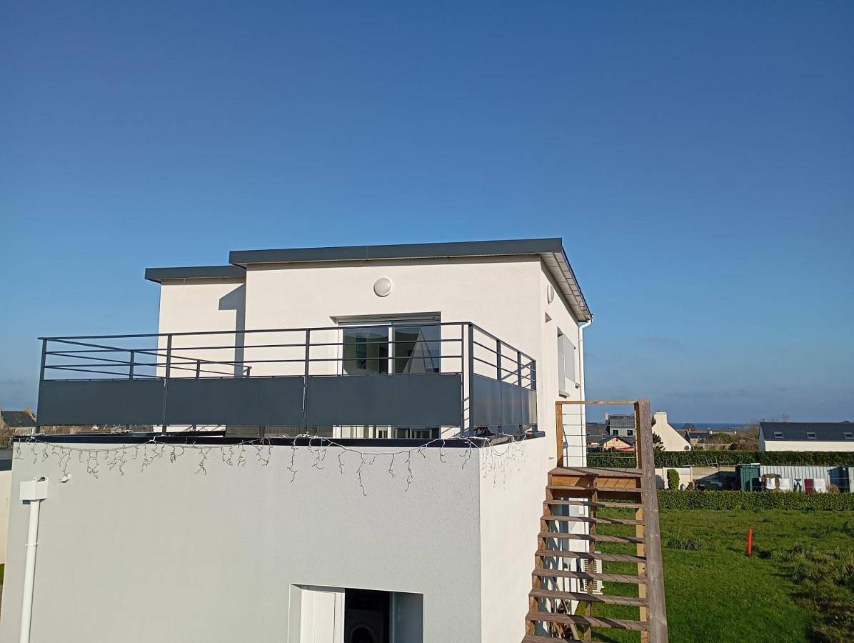 Appartement entier, One-Bedroom Apartment in Ploudalmézeau, Région de Brest