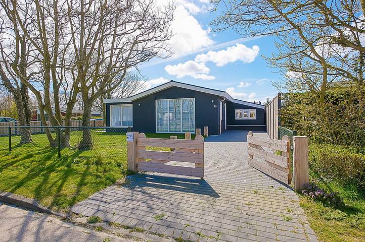 Bungalow für 8 Personen, mit Balkon/Terrasse und Terrasse sowie Garten in Julianadorp