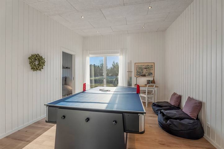 Chalet für 8 Personen, mit Terrasse und Whirlpool sowie Sauna auf Seeland
