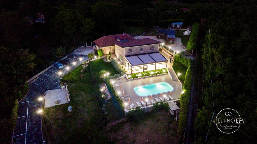 Agriturismo per 2 persone, con piscina e giardino nonché panorama in Irpinia