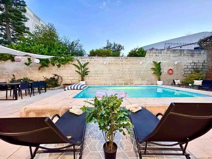 Villa para 14 pessoas, com vista e jardim e ainda piscina, com animais de estimação - 1