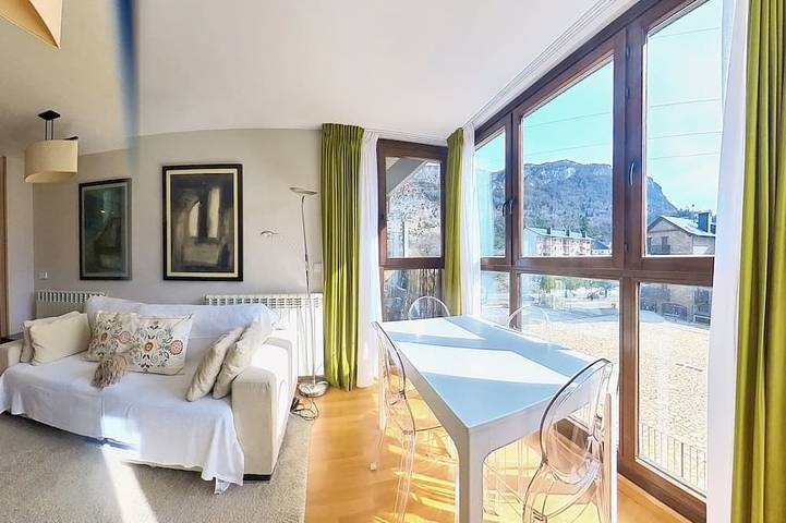 Ganze Wohnung, La Casa de Ra - Lae - tucasaenlospirineos in Escarrilla, Sallent de Gállego