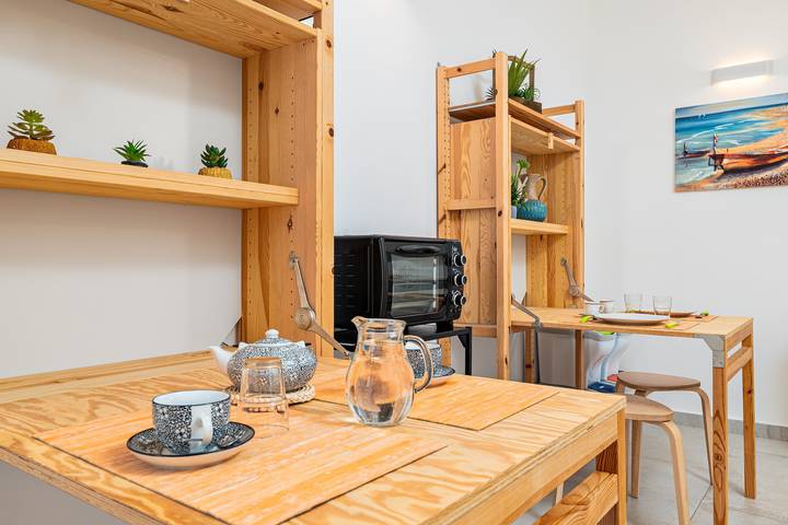 Appartamento intero, Appartamento Ghjlgolu House - Camera Tavolara con Wi-Fi e aria condizionata in Monte Petrosu, San Teodoro