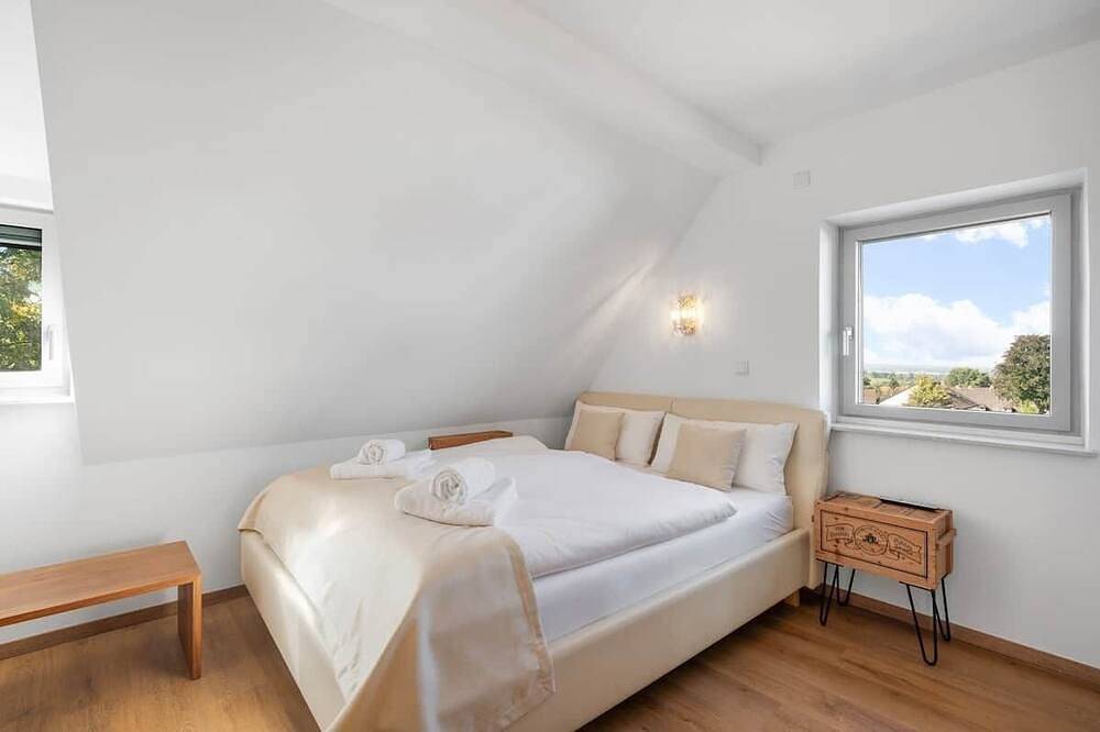 Ganze Wohnung, 70 m² Design-Apartment - 1.5 Bäder, Ac & Ausblick in Aschaffenburg, Mainviereck