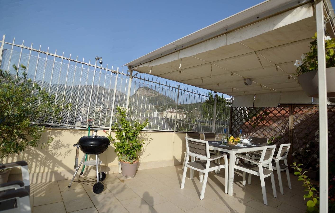 Charming Sant'Agnello Holiday House for Families with Panoramic Views in Sant'Agnello, Naples Province