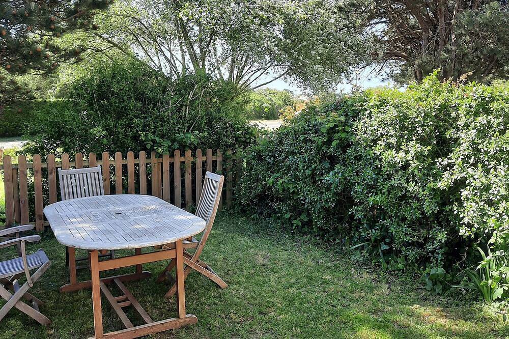 Sunset Cottage, between dunes and beach in Barneville-Carteret, Côte de la Déroute