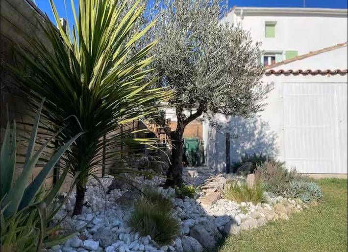 Maison d’hôte pour 2 personnes, avec jardin et piscine, animaux acceptés à Capestang - 4