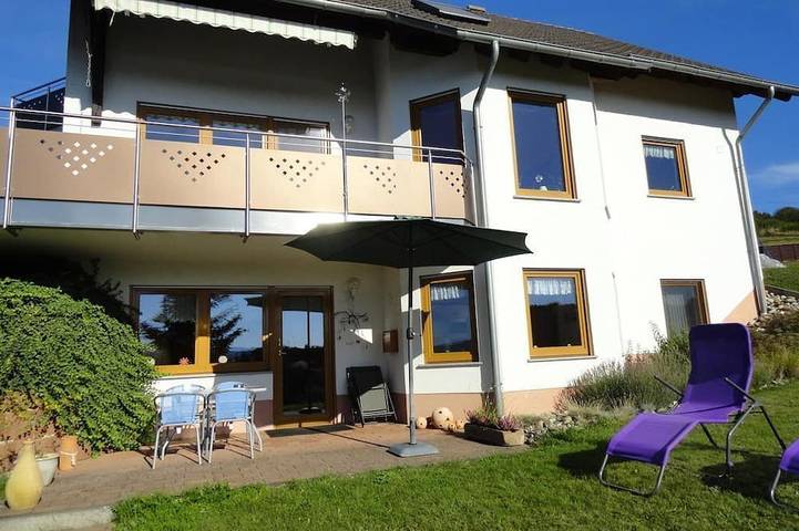 Ferienwohnung für 2 Personen, mit Terrasse und Garten