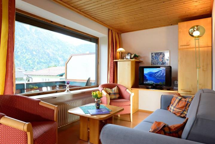 Apartamento vacacional entero, Apartment, shower, toilet, balcony in Rofangarten, Eben am Achensee