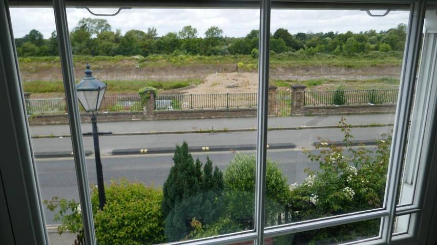 Hôtel pour 2 personnes, avec terrasse ainsi que vue et vue sur le lac dans Surbiton - 4
