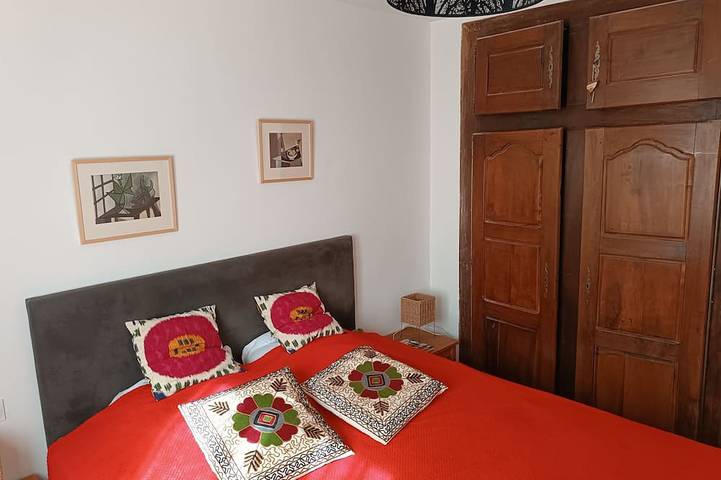 Appartement entier, Spacieux Trois pièces au centre du village et aux pieds des pistes in Puy-Saint-Vincent, Parc national des Écrins