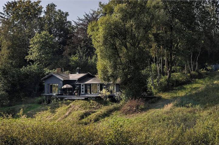 Ferienhaus für 8 Personen, mit Balkon und Garten