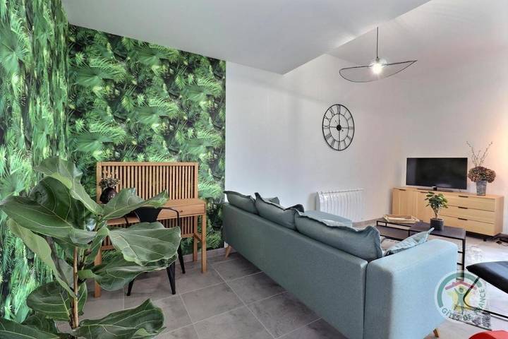 Location de vacances pour 4 personnes, avec vue ainsi que jardin et terrasse à Hédé-Bazouges - 4