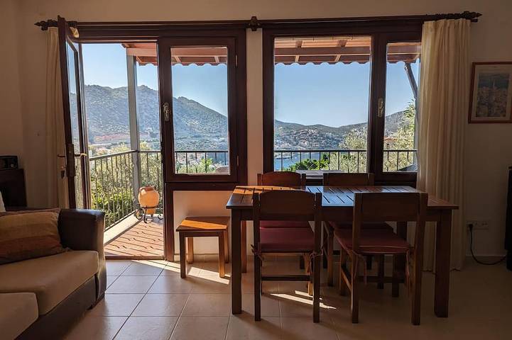 3 chambres / 3 salles de bain Villa individuelle, piscine privée, vue fantastique, à 5 min à pied de la ville in Kaş, Saklıkent