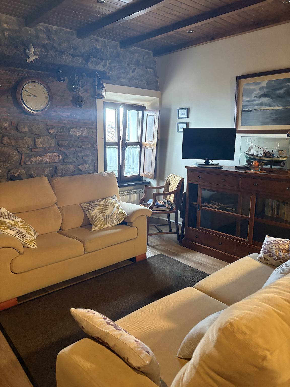 Apartamento entero, 14A10 Cau La Mar Apto en pleno casco historico in Lastres, Colunga