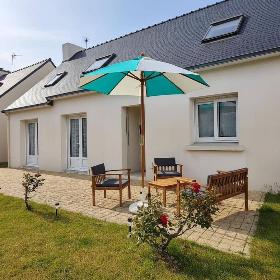 Three-Bedroom House in Loctudy, Côte de Cornouaille