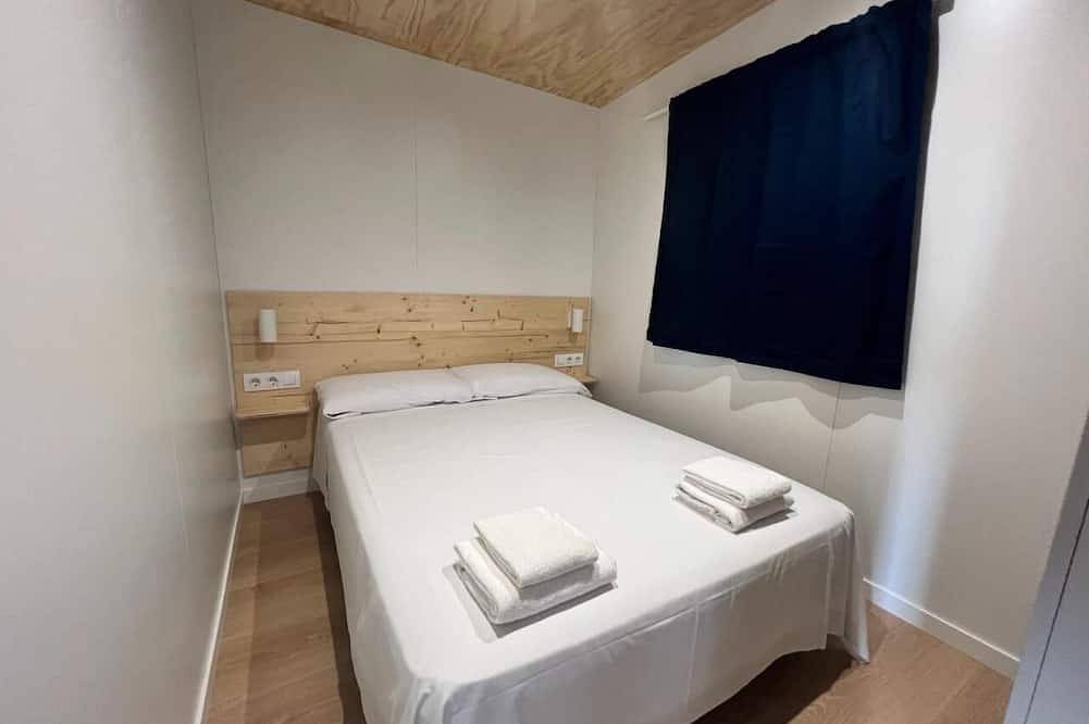 Vacation village Els Pins Mobilehome Plus 3Ac for 6 persons in Malgrat de Mar, Costa del Maresme