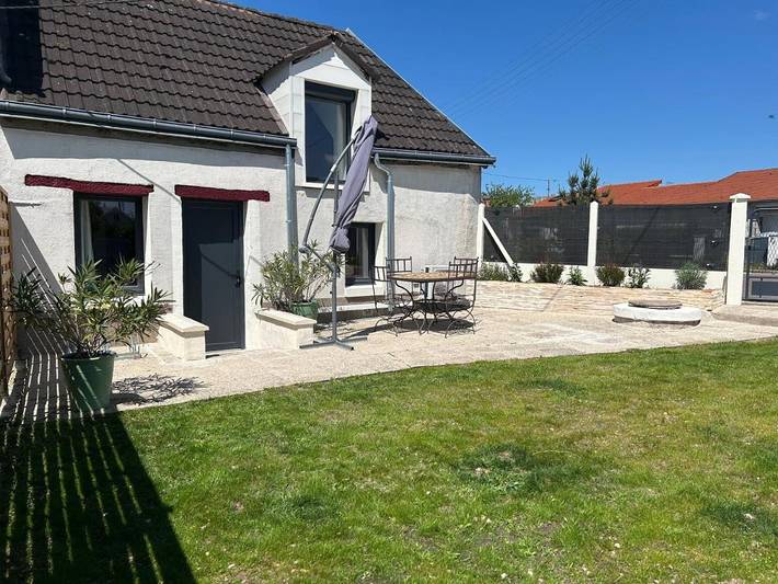Location de vacances pour 4 personnes, avec terrasse et jardin, animaux acceptés à Saran