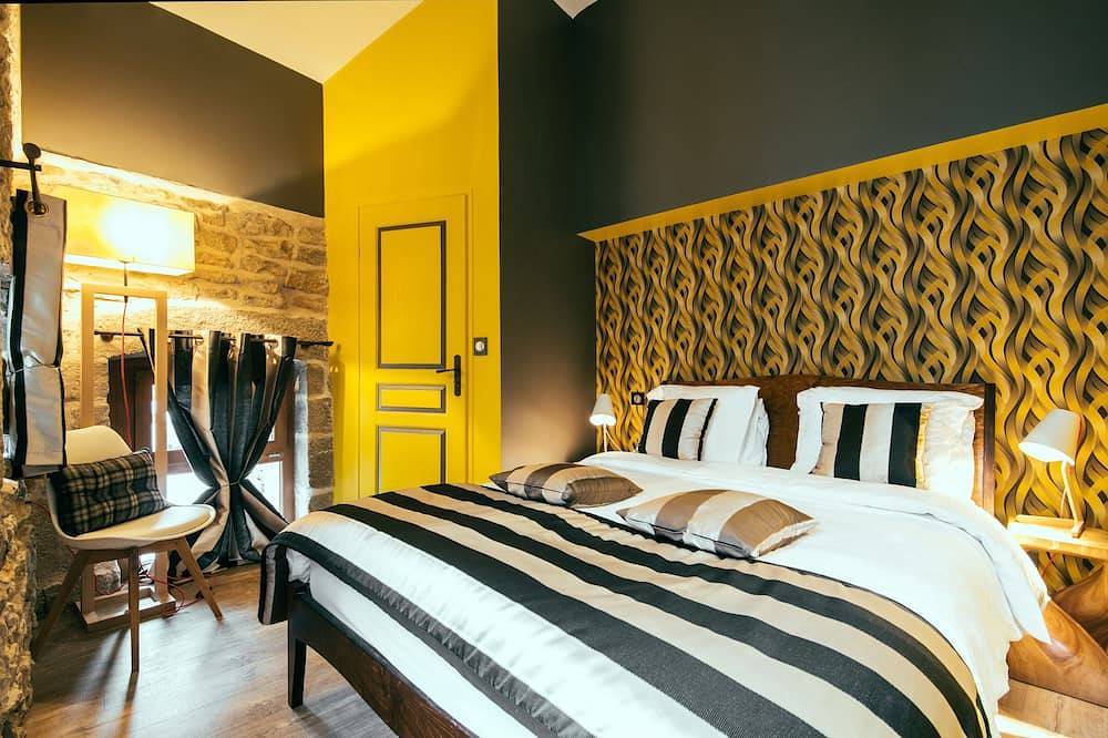 Gite de charme dans village médiéval à 1mn à pied des commerces et restaurants in Nolay, Région de Beaune