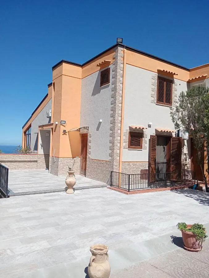 Casa vacanza per 5 persone, con balcone e panorama - 1