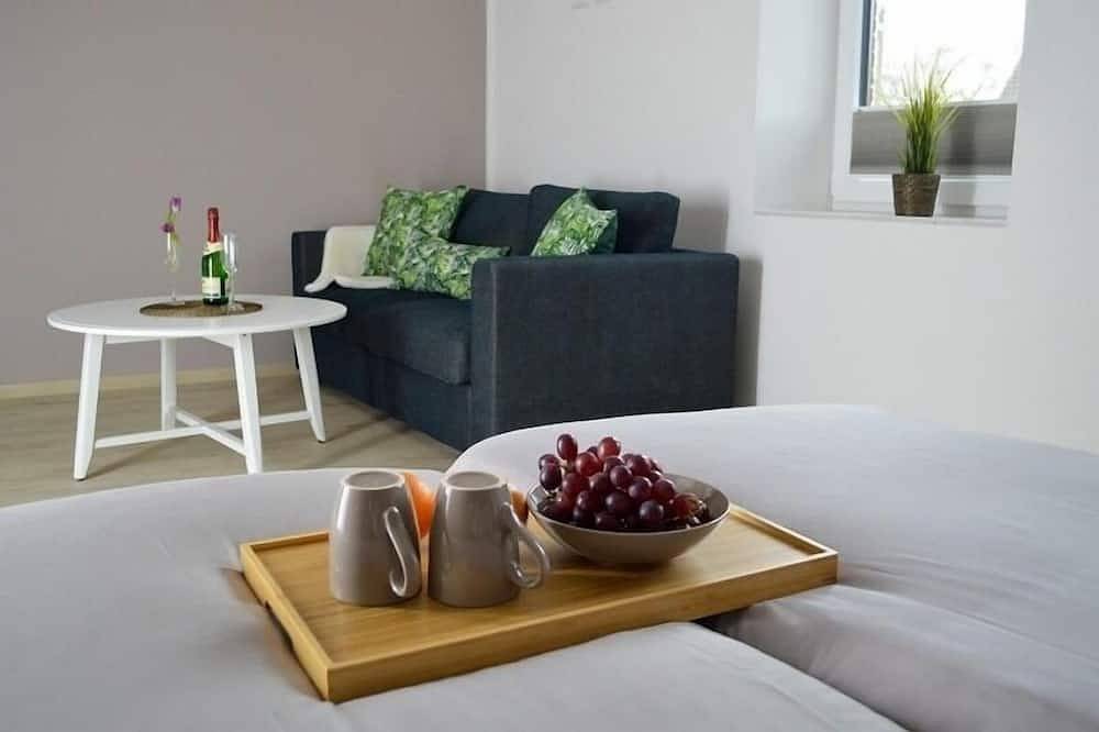 Ganze Wohnung, Ferienwohnung/App. für 8 Gäste mit 120m² in Schortens in Schortens, Nordseeküste