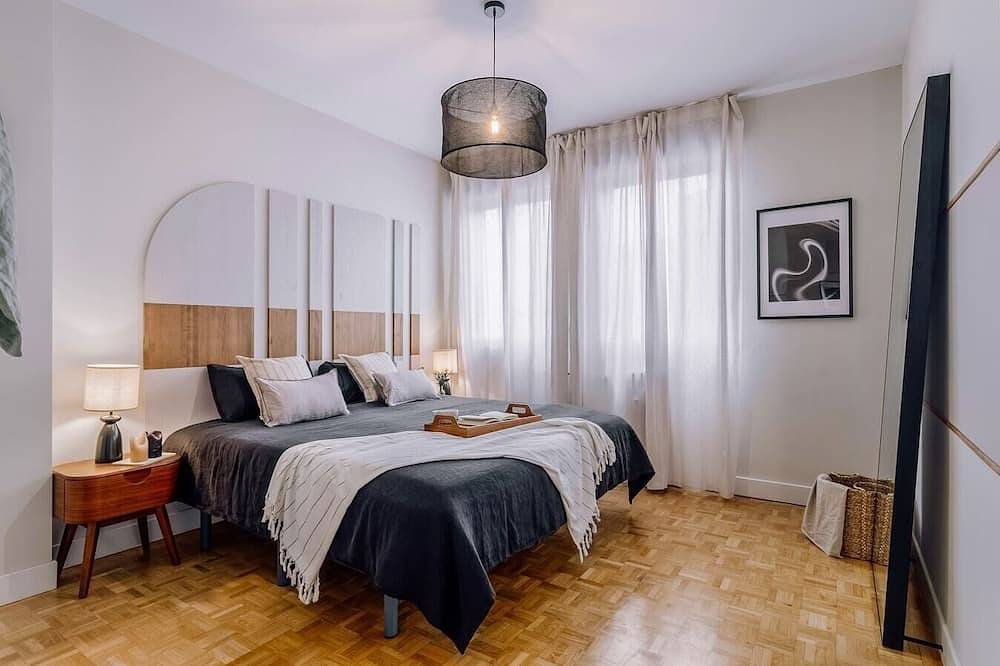Apartamento entero, Kimsa - 3 bedrooms and terrace in Almagro in Chamberí (Madrid), Madrid