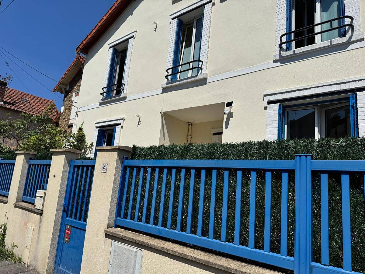 Appartement entier, Le Refuge Urbain in Bondy, Seine-Saint-Denis
