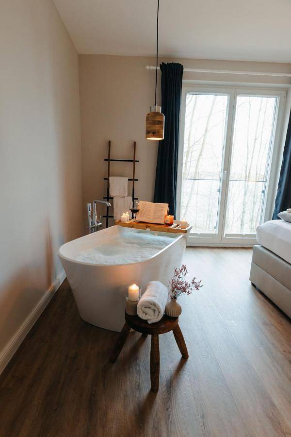 Ferienwohnung für 2 Personen, mit Balkon und Garten sowie Seeblick und Ausblick in Ratzeburg - 2