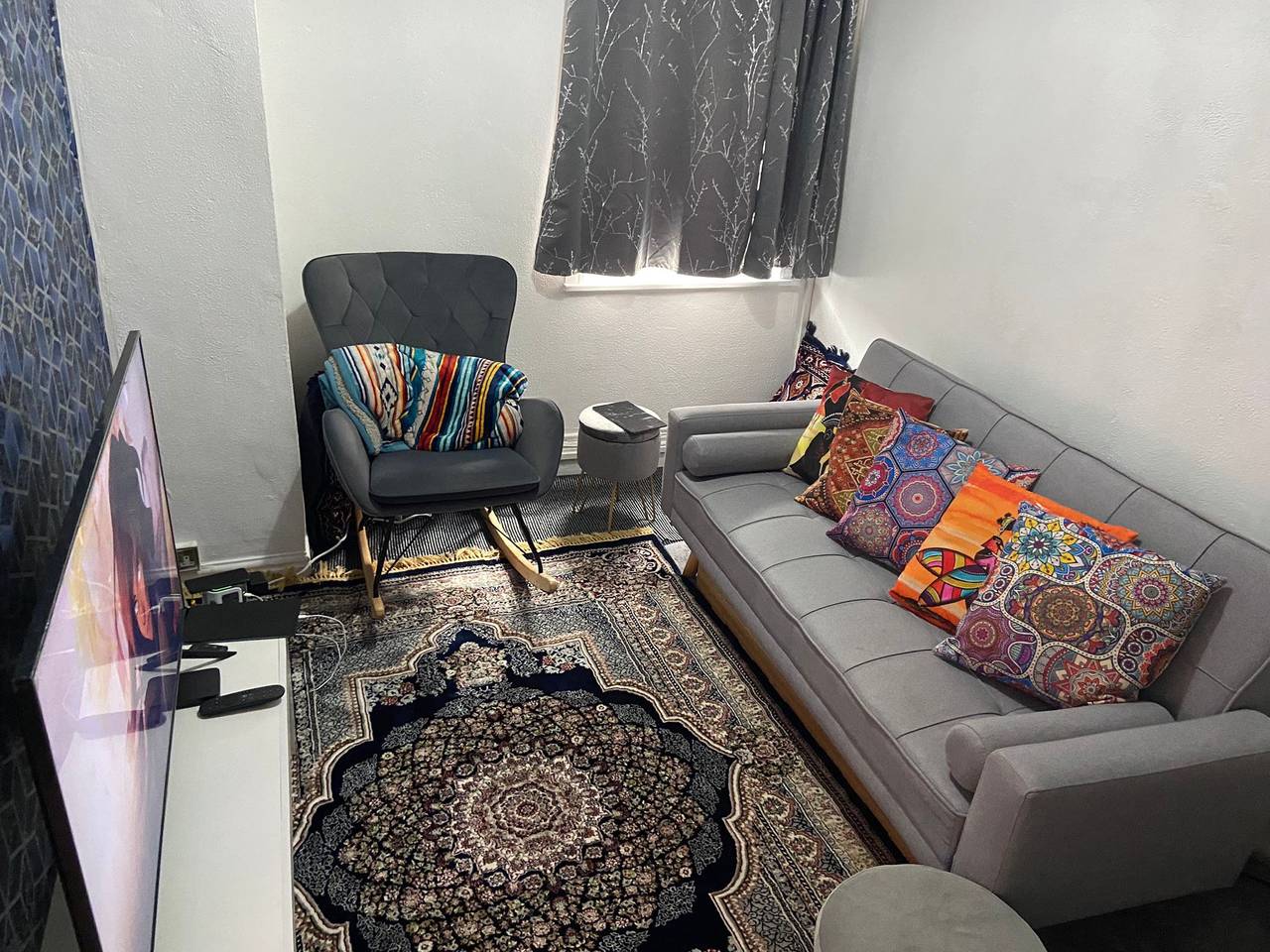 Entire holiday apartment, Humuplace Sleeps 4 with Garden in Birmingham, Birmingham Area