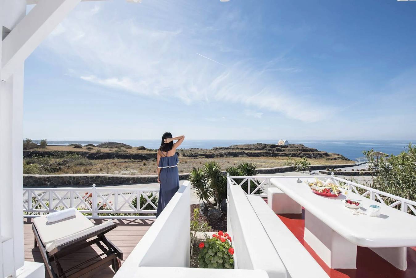 Wonderful Oia Sunset & Sea view Villa | Private Heated Spa Jacuzzi in Ormos Ammoudiou, Santorin