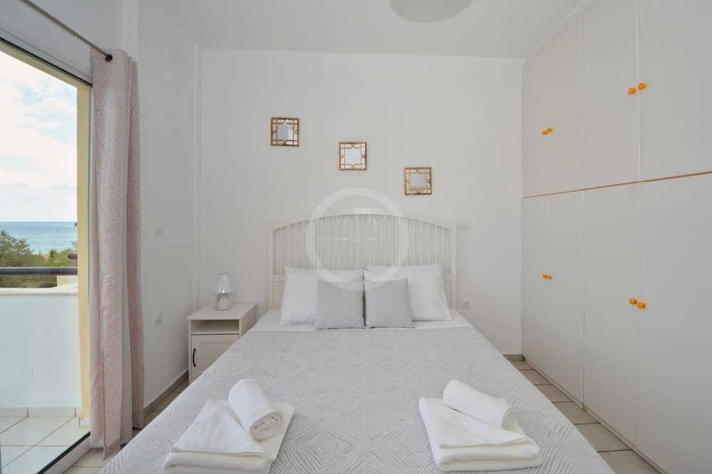 Ganze Wohnung, Vasiliki, a perfect 2 bedroom apartment on a sandy beach in Ermioni, Argolis