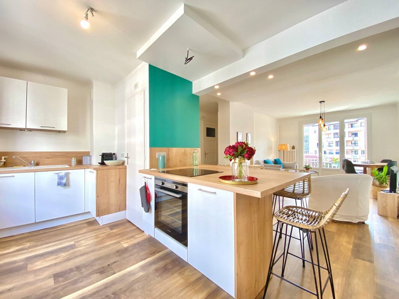 Apartamento entero, Hermoso Apartamento de 2 Dormitorios en el Centro de Annecy - Balcón, Ascensor y Garaje in Annecy, Región de Annecy
