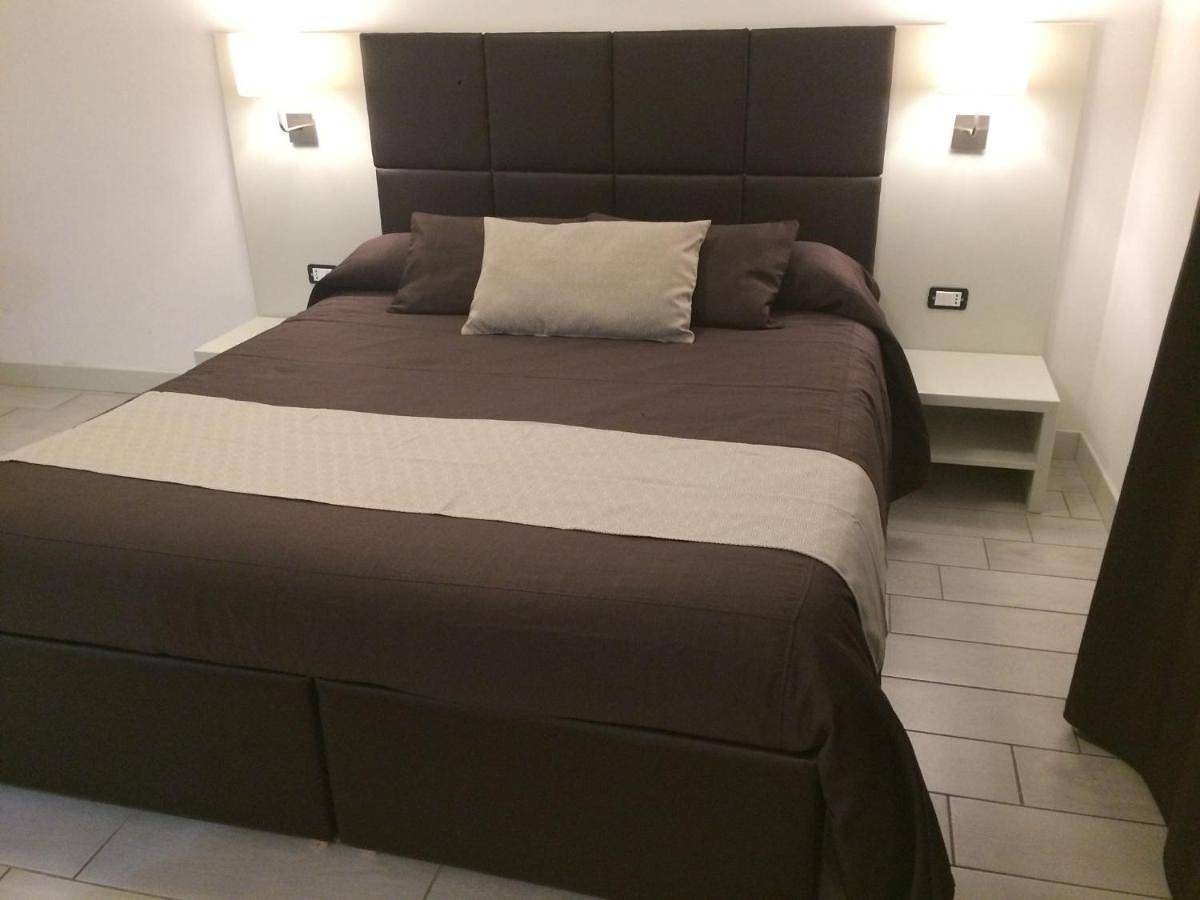 Ape in Corigliano-Rossano, Golfo di Taranto