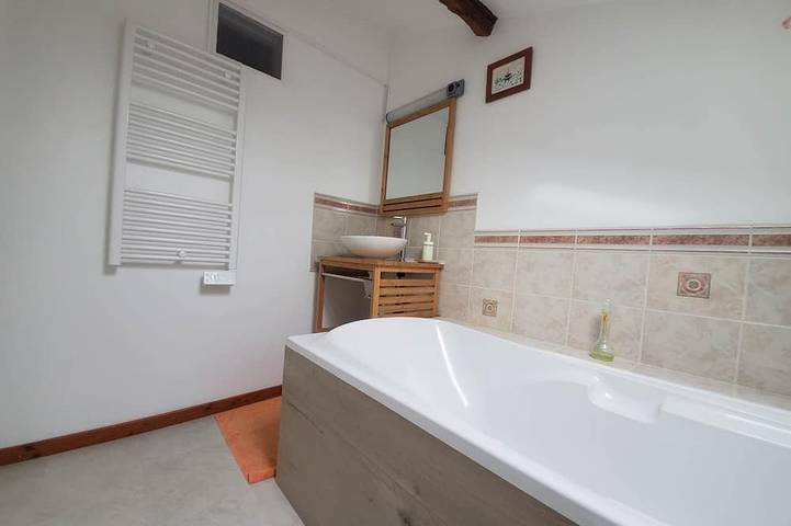 Location de vacances pour 2 personnes, avec jardin, animaux acceptés à Saint-Privat-des-Prés - 4